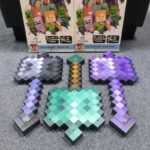 Minecraft Inspired Battle Hammer Toy with Sound & Light (5)