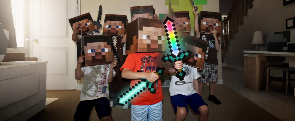 Minecraft Inspired Pixel Diamond Sword LED Night Light (7)