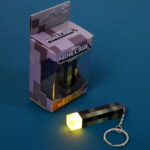 Minecraft Mini Torch Keychain Rechargeable LED Flashlight with 7 Colors (8)
